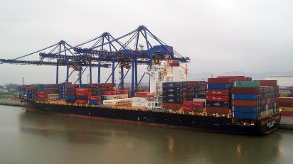 Rota do container: da escala dos navios até a devolução