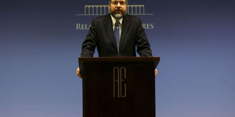 EUA e UE disputam mercado, OMDN, O Mundo dos Negócios