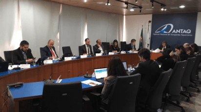 Movimentação, armazenagem de containers, OMDN, O Mundo dos Negócios,