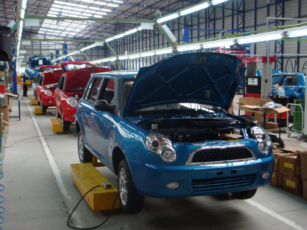 China quer investir na produção de carros elétricos no Uruguai