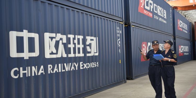 Conexão China-Europa ultrapassa a marca de 10.000 trens de carga, OMDN, O Mundo dos Negócios,