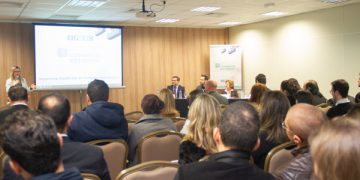 Comércio internacional: seminário aproxima bancos e indústrias