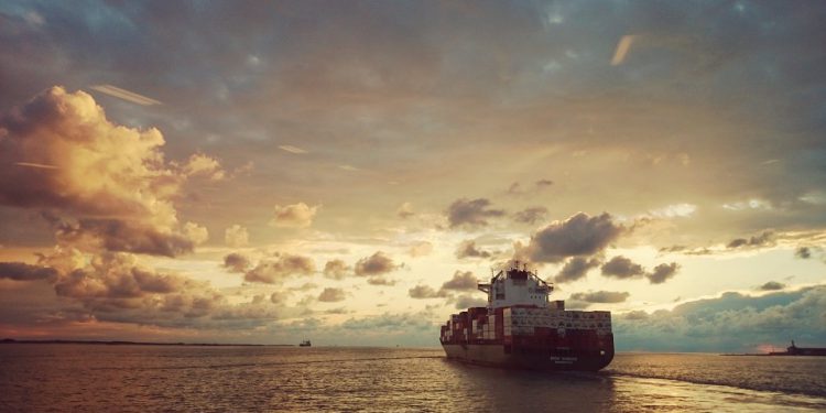 Despoluição do transporte marítimo: empresas assumem meta de 2030, OMDN, O Mundo dos Negócios