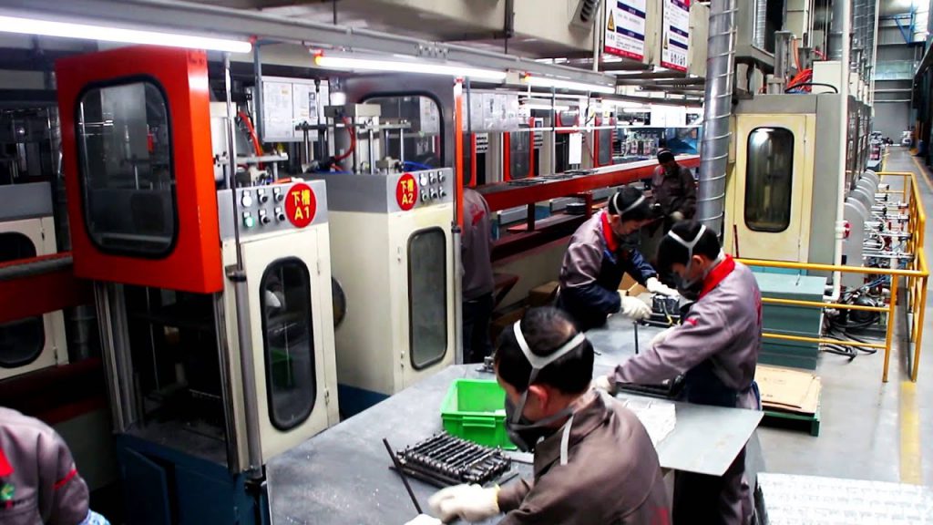 Fabricantes de baterias da China registram lucro crescente, OMDN, O Mundo dos Negócios