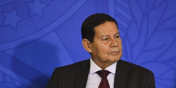 China x EUA: Mourão diz que guerra econômica afeta o Brasil