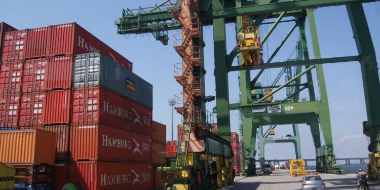 Setor portuário tem queda de 3,29% na movimentação de cargas, OMDN, O Mundo dos Negócios