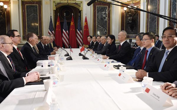China e EUA concordam com novas negociações e animam mercados