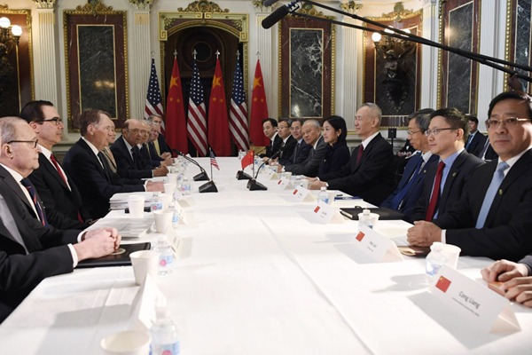 China e EUA concordam com novas negociações e animam mercados