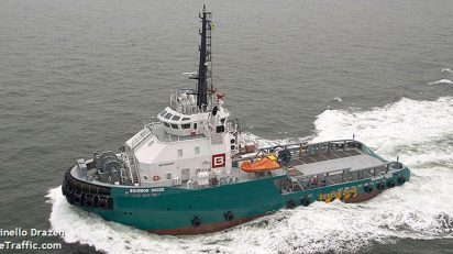 Operação de resgate busca rebocador atingido por furacão, OMDN, O Mundo dos Negócios