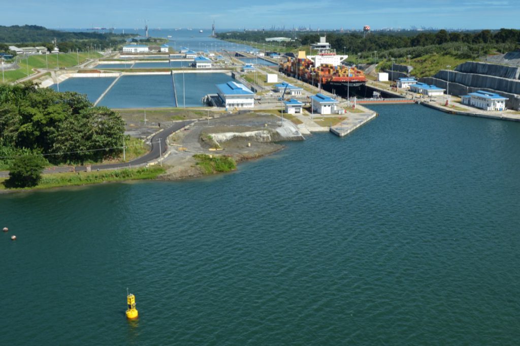 Canal do Panamá fecha ano fiscal com tonelagem recorde, OMDN, O Mundo dos Negócios