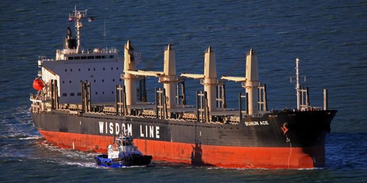 Marinha apura causas do acidente de navio panamenho em SC