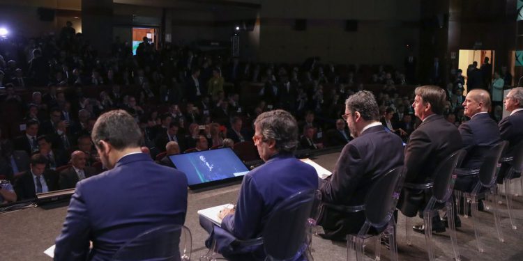 Bolsonaro reforça oportunidades de negócios e reformas, OMDN, O Mundo dos Negócios