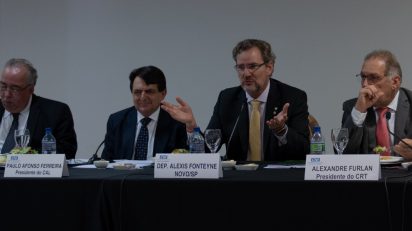 Trabalhar no exterior: Proposta de Lei defende menos burocracia, OMDN, o mundo dos negócios