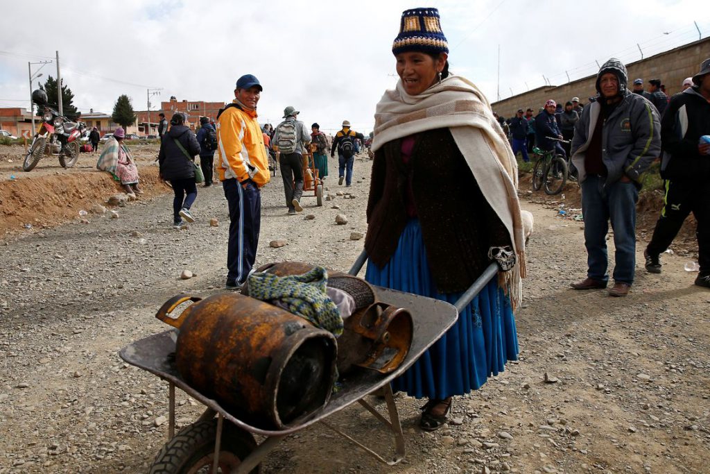 Bolívia transporta alimentos por avião para evitar desabastecimento, OMDN, O Mundo dos Negócios
