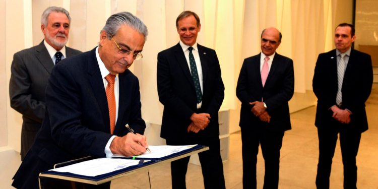 CNI e Sebrae vão estimular exportação em pequenos negócios, OMDN, O Mundo dos Negócios