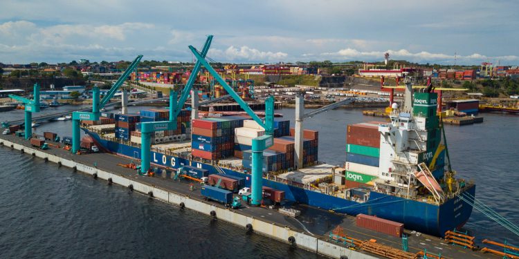 Indústria brasileira tem recuo nas exportações mundiais, OMDN, O Mundo dos Negócios