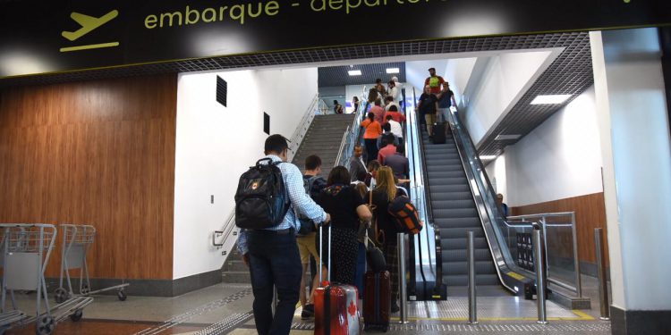 Operação Fim de Ano monitora movimento em aeroportos, OMDN, O Mundo dos Negócios