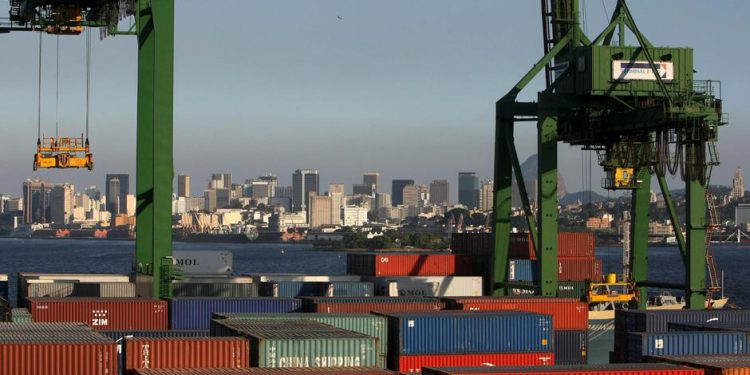 Economistas preveem retomada acelerada da economia em 2020