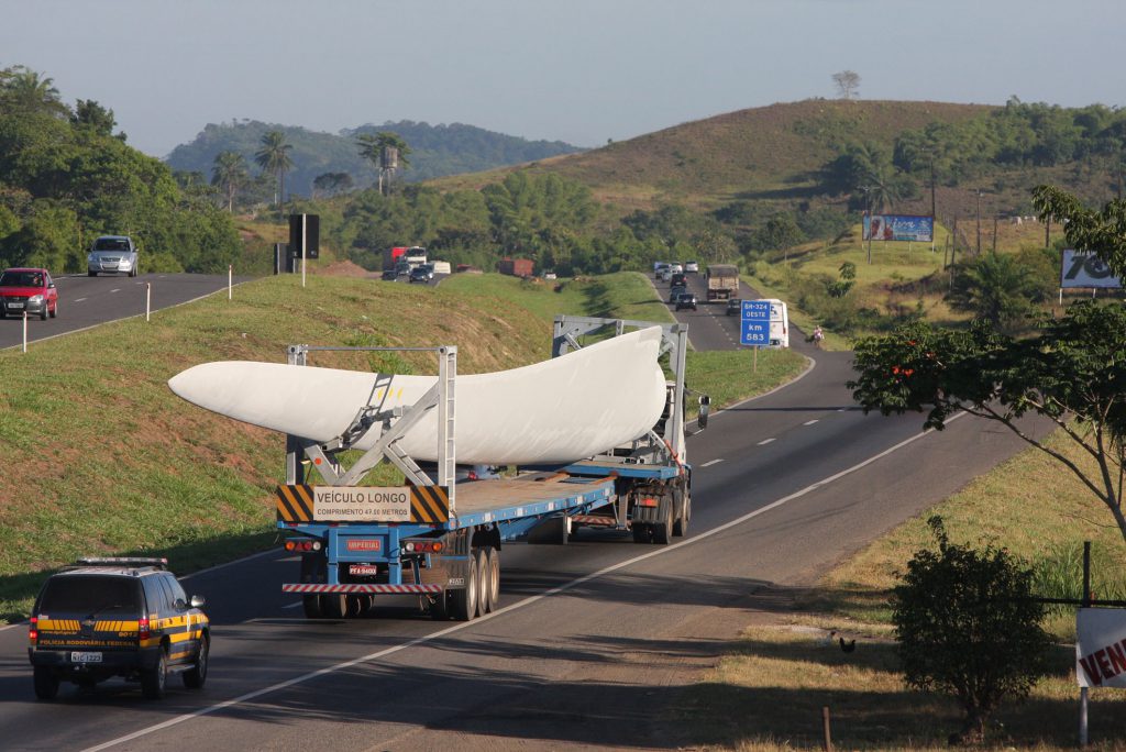 Quais os cuidados com o transporte de carga projeto? OMDN, O Mundo dos Negócios