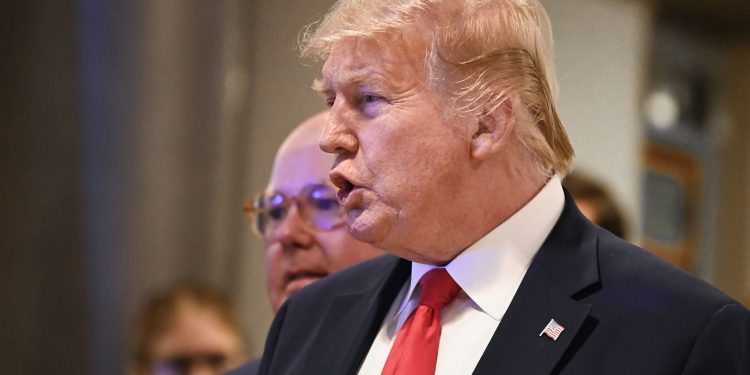 Estados Unidos ameaçam taxar importação de carros da UE, OMDN, O Mundo dos Negócios