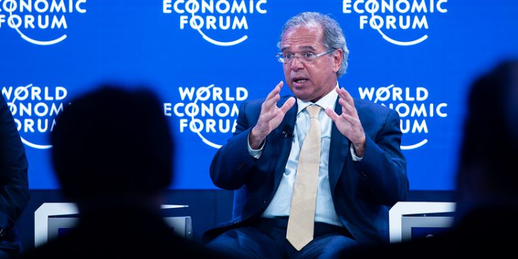 Governo poderá comprar no exterior sem mudar a legislação, OMDN, O Mundo dos Negócios