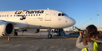 Coronavírus: Empresas aéreas cancelam voos para a China, OMDN, O Mundo dos Negócios