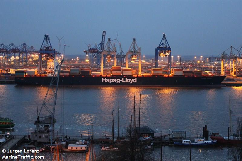 Hapag-Lloyd usa biocombustível em abastecimento de navio, OMDN, O Mundo dos Negócios