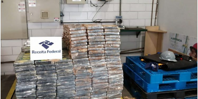 Receita Federal apreende 1.438 quilos de cocaína em Itapoá, OMDN, O Mundo dos Negócios