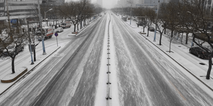 China desesperada por retorno de trabalhadores migrantes, OMDN, O Mundo dos Negócios