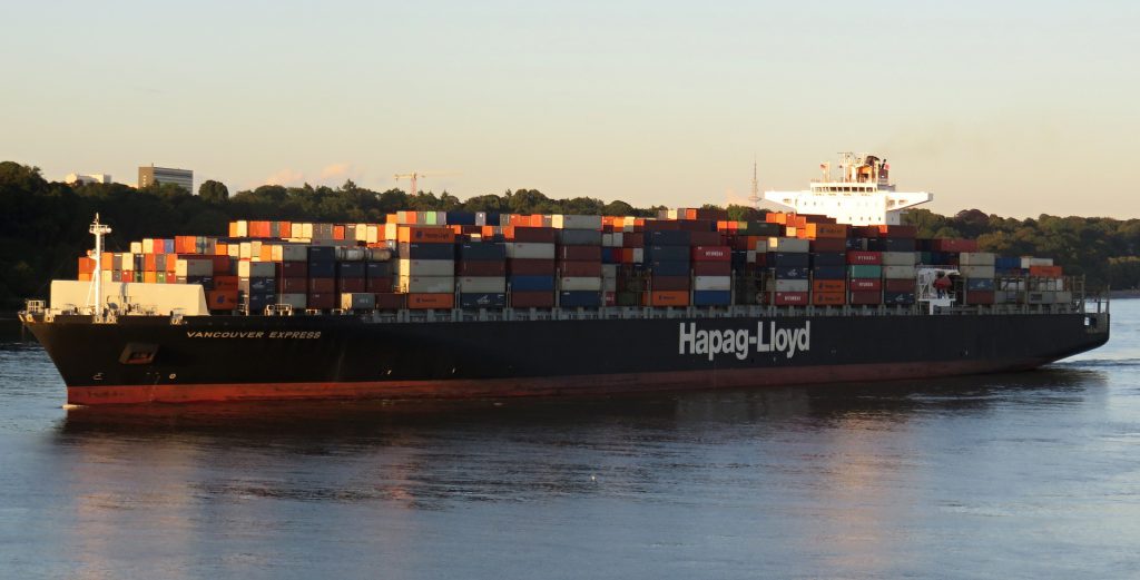 Quantos containers um navio pode transportar_OMDN_O Mundo dos Negócios_Viola ' Violetta Pixabay