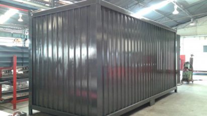 Como resultado, containers de diferentes tipos são produzidos e utilizados para o transporte de uma variedade de cargas em todo o mundo. Mas afinal, como são feitos os containers? OMDN, O Mundo dos Negócios