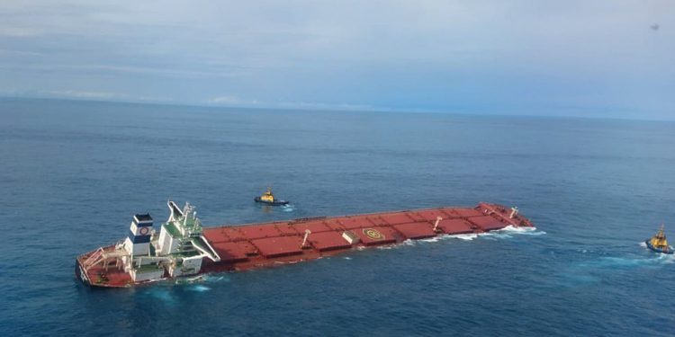 Marinha descarta risco imediato de naufrágio do Stella Banner, OMDN, O Mundo dos Negócios