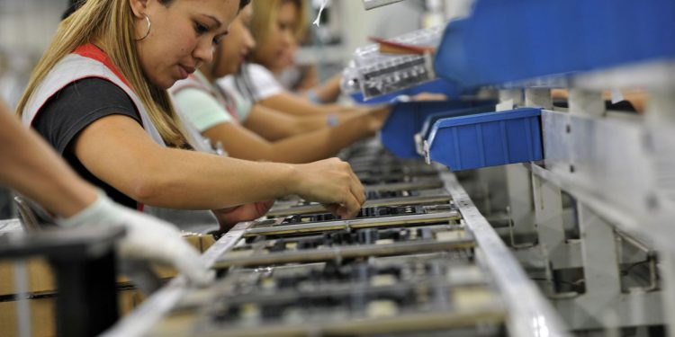 Setor de TI já lida com falta de peças importadas da China, OMDN, O Mundo dos Negócios