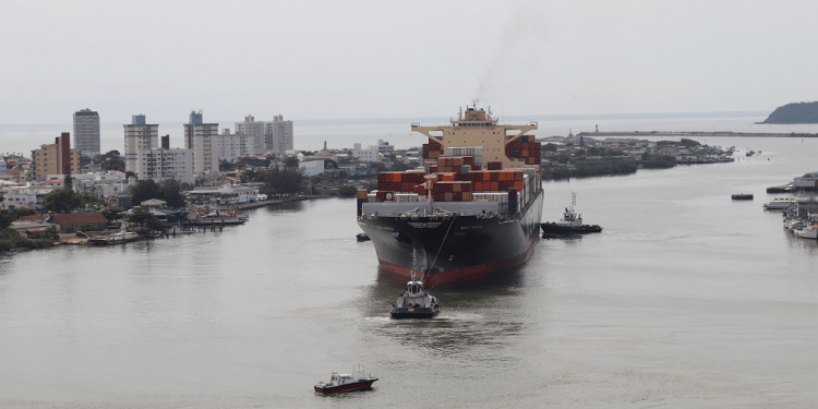 Complexo de Itajaí e Navegantes realizará testes com navios maiores_OMDN_O Mundo dos Negócios_Portonave