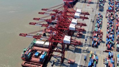 Coronavírus pode provocar novos impactos em portos chineses_OMDN_O Mundo dos Negócios_People.com.cn