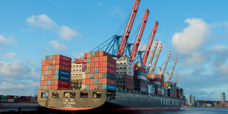 IMO recomenda ações para manter as cadeias de suprimentos_OMDN_O Mundo dos Negócios_Andi Graf por Pixabay