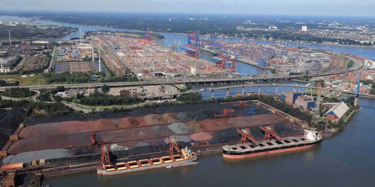 Porto de Hamburgo_OMDN_O Mundo dos Negócios_HHM