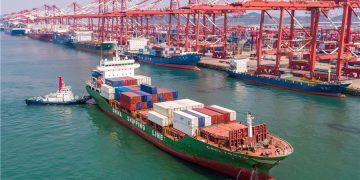 China adota medidas para estabilidade do comércio exterior_OMDN_O Mundo dos Negócios_Porto de Qingdao Shandong_Yu Fangping China Daily