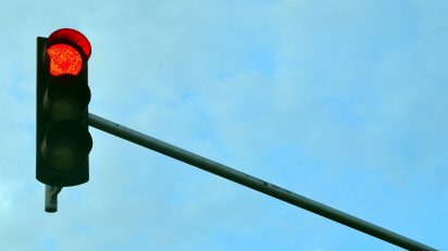 Parametrização como evitar um canal vermelho_OMDN_O Mundo dos Negócios_Fathromi Ramdlon Pixabay