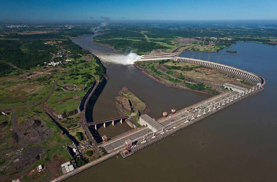 Usina de Itaipu abre vertedouro para ajudar agroexportação de países vizinhos_OMDN_O Mundo dos Negócios_Alexandre Marchetti Itaipu Binacional