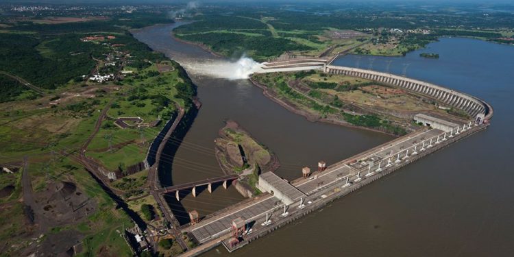 Usina de Itaipu abre vertedouro para ajudar agroexportação de países vizinhos_OMDN_O Mundo dos Negócios_Alexandre Marchetti Itaipu Binacional