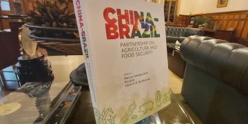 Livro ressalta a parceria Brasil-China no agronegócio_OMDN_O Mundo dos Negócios_Caio Albuquerque Esalq