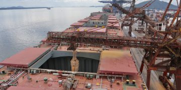 Paranaguá tem carregamento recorde de 103 mil toneladas de farelo de soja_OMDN_O Mundo dos Negócios_Claudio Neves Portos do Paraná