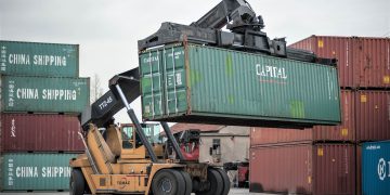 Controvérsias na incidência do THC no valor aduaneiro_OMDN_O Mundo dos Negócios_Brownie hsu Pixabay