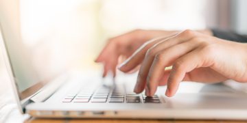 Declaração de Importação cinco pontos para o registro da DI_OMDN_O Mundo dos Negócios_Jannoon028 Freepik