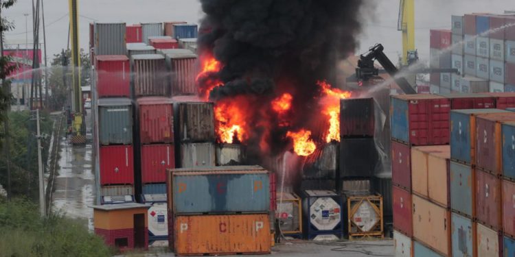 Incêndio no Porto de Manaus