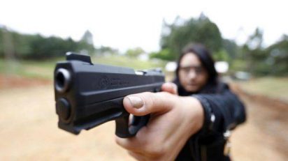 Governo zera alíquota de imposto de importação de armas